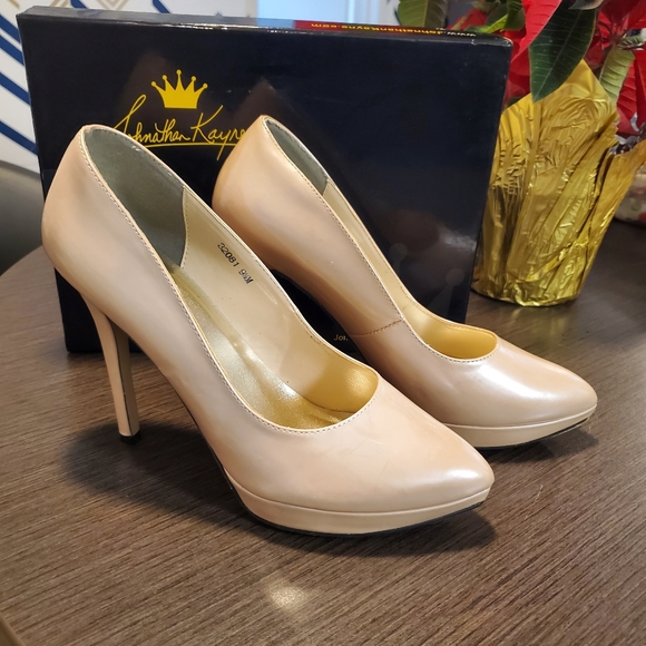 Johnathan Kayne "Barbara" Champagne Heels 9.5M - Picture 2 of 10